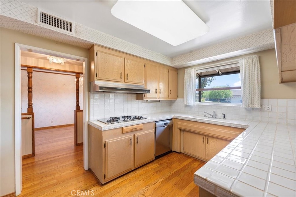 18615 Dearborn Street