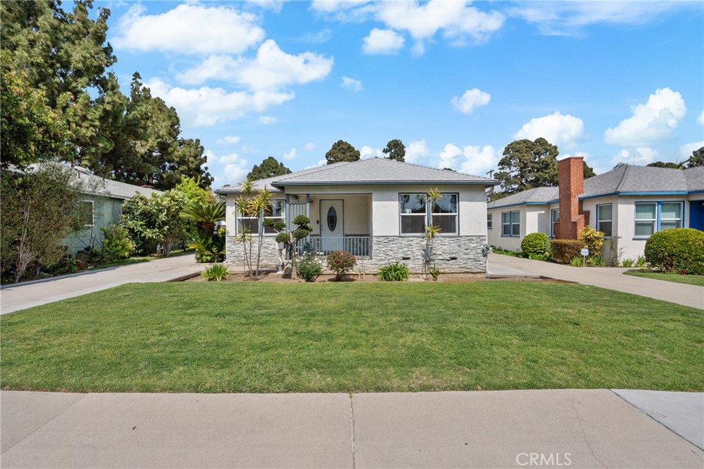 1904 Armacost Avenue