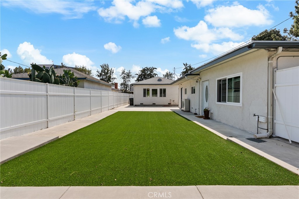 1904 Armacost Avenue