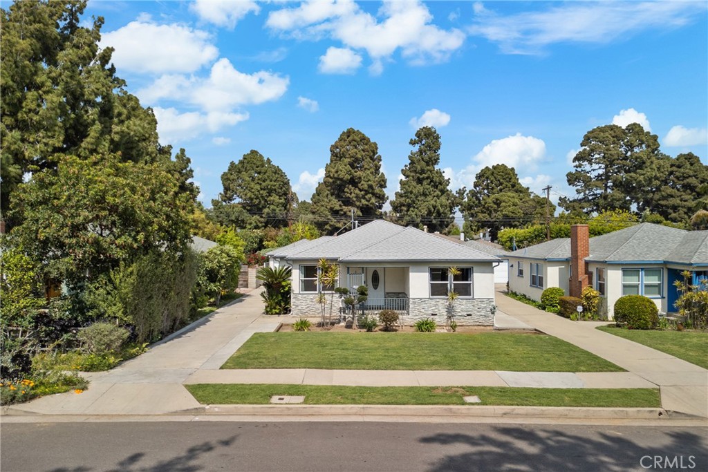 1904 Armacost Avenue