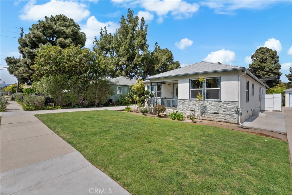 1904 Armacost Avenue