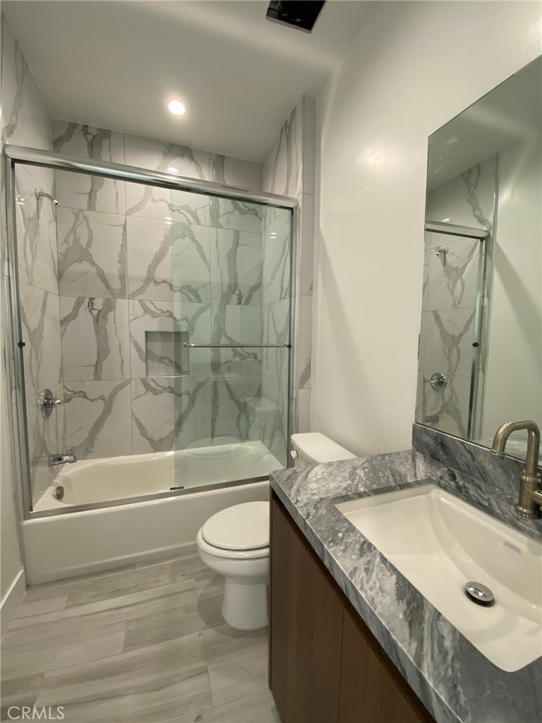 3042 Atwater Avenue 1