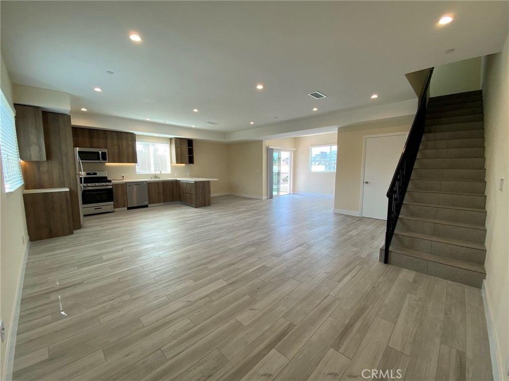 3042 Atwater Avenue 1