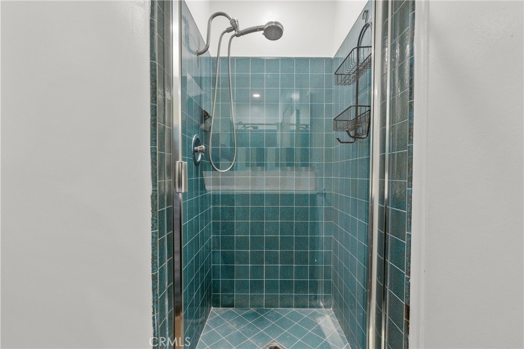 9724 Bothwell