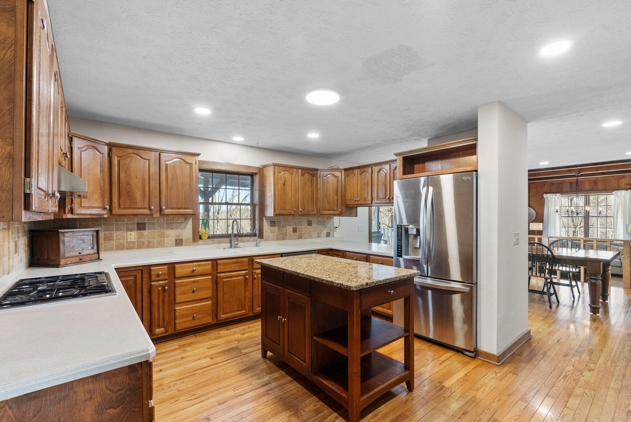 780 North Ridge Road