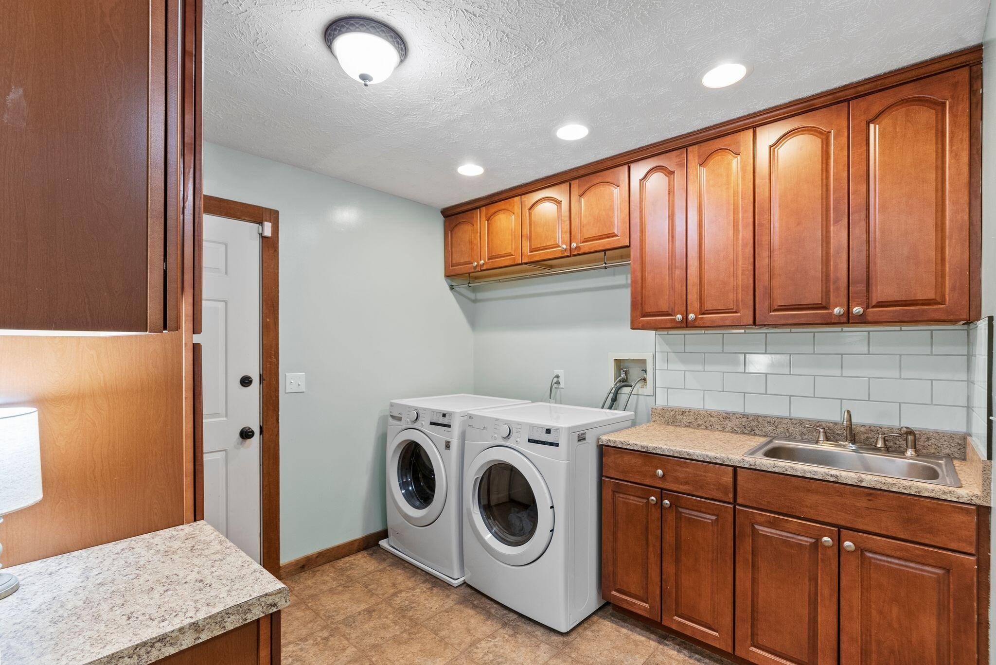 780 North Ridge Road