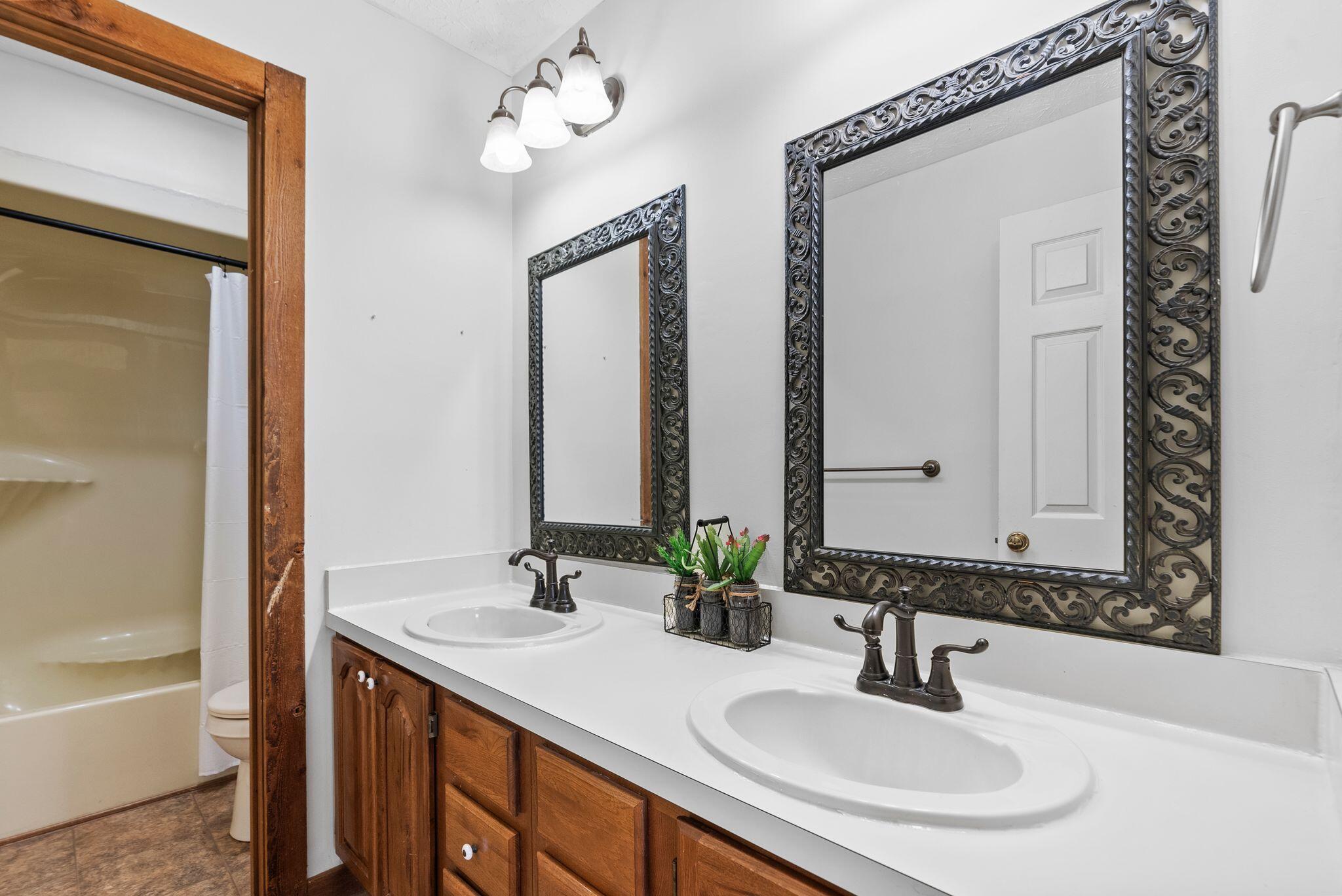 780 North Ridge Road