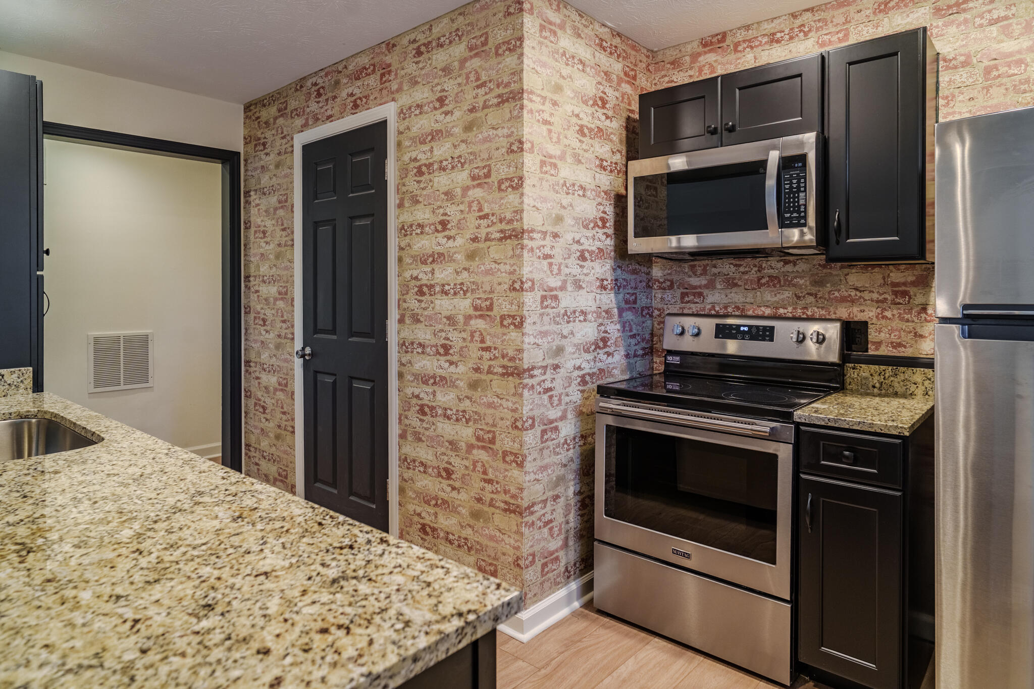 148 Herrington Woods