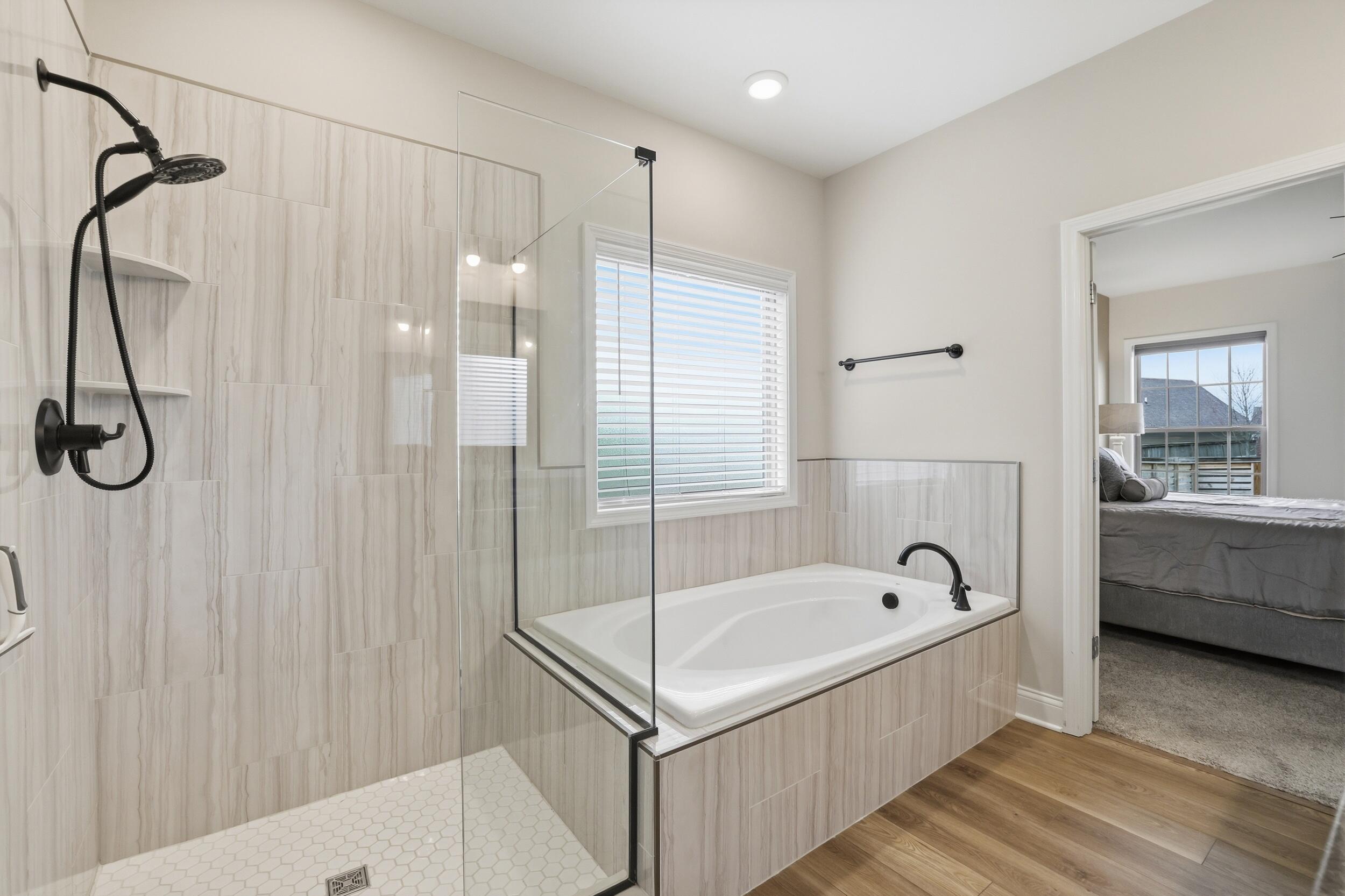 208 Little Leaf Drive