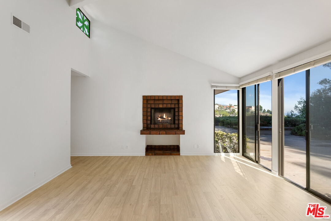 3621 MALIBU COUNTRY DR