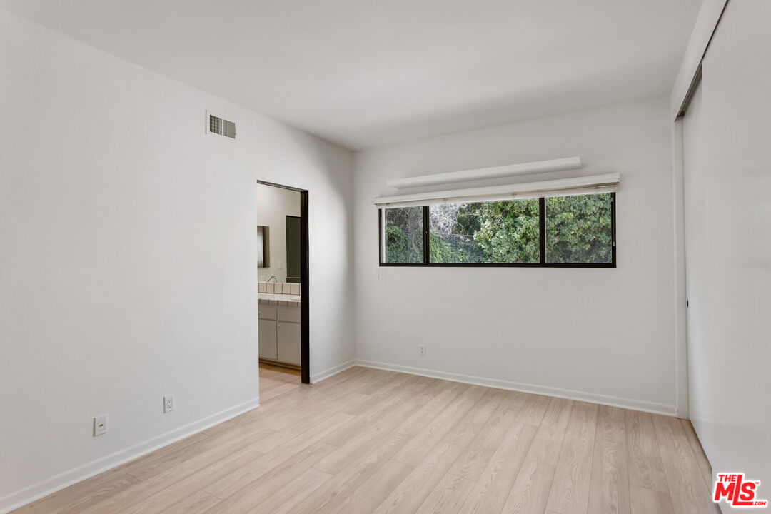 3621 MALIBU COUNTRY DR