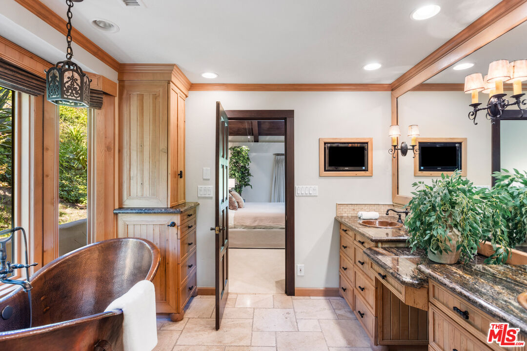 24656 Blue Dane Ln