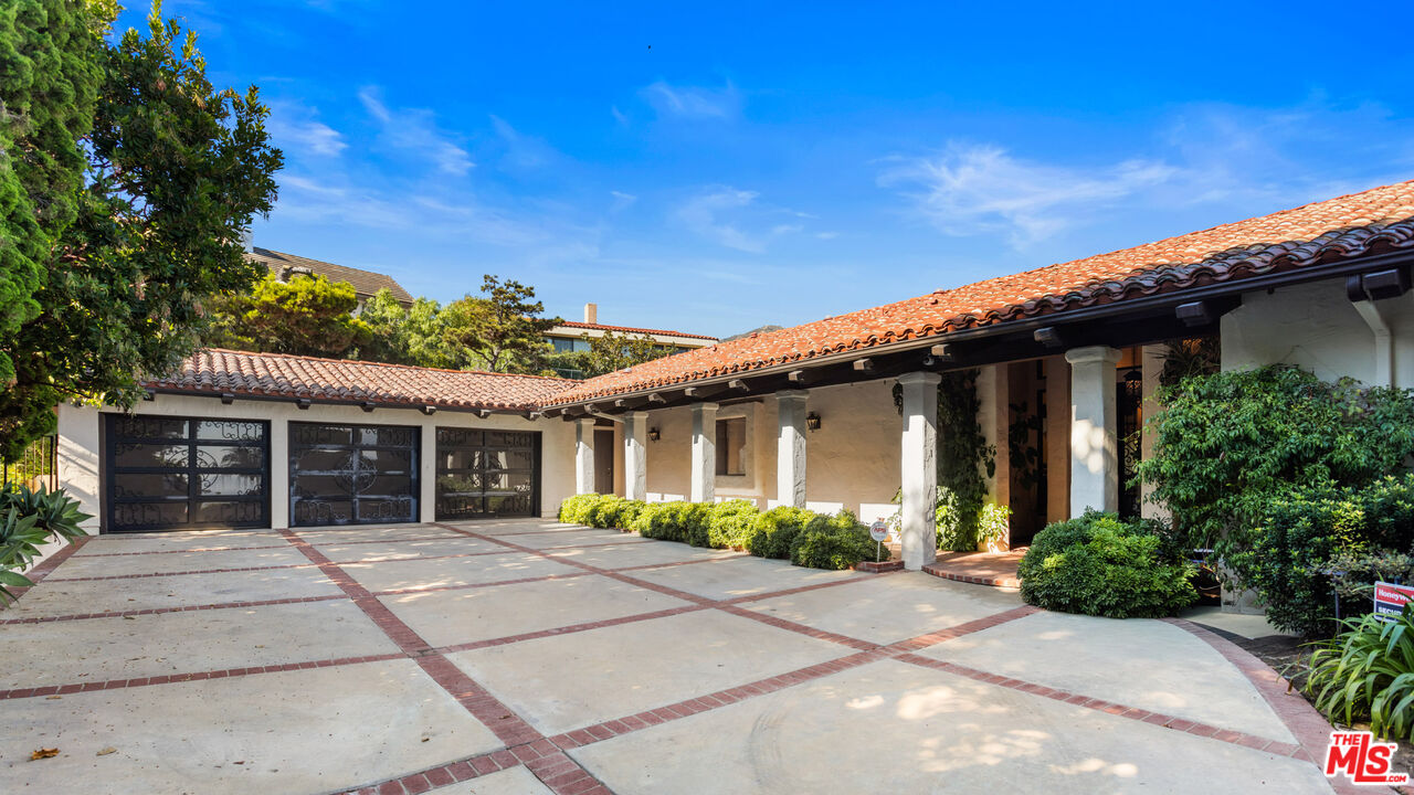 24656 Blue Dane Ln