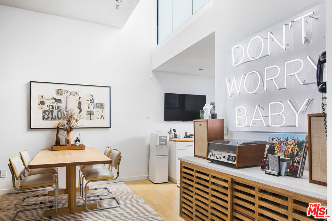 1113 ELECTRIC AVE Unit: 4