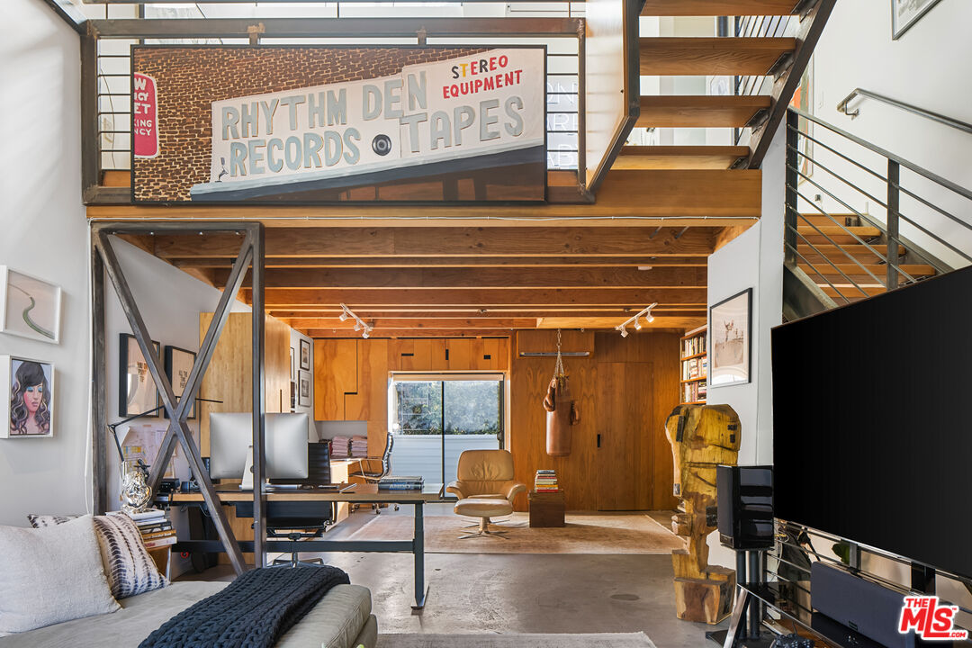 1113 ELECTRIC AVE Unit: 4