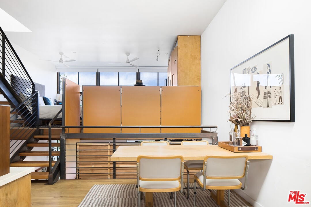 1113 ELECTRIC AVE Unit: 4