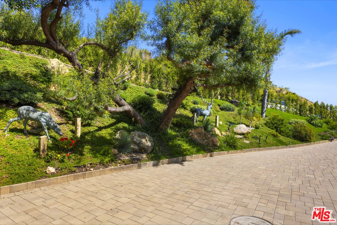 3851 Sweetwater Canyon Dr