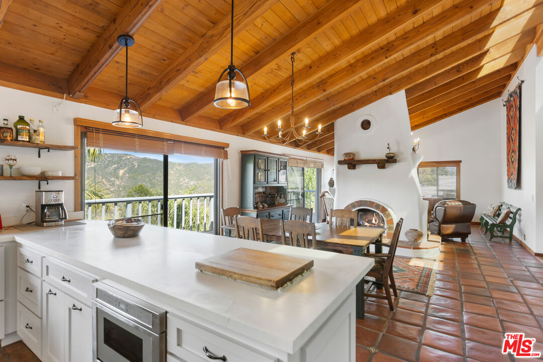 2050 Corral Canyon Rd