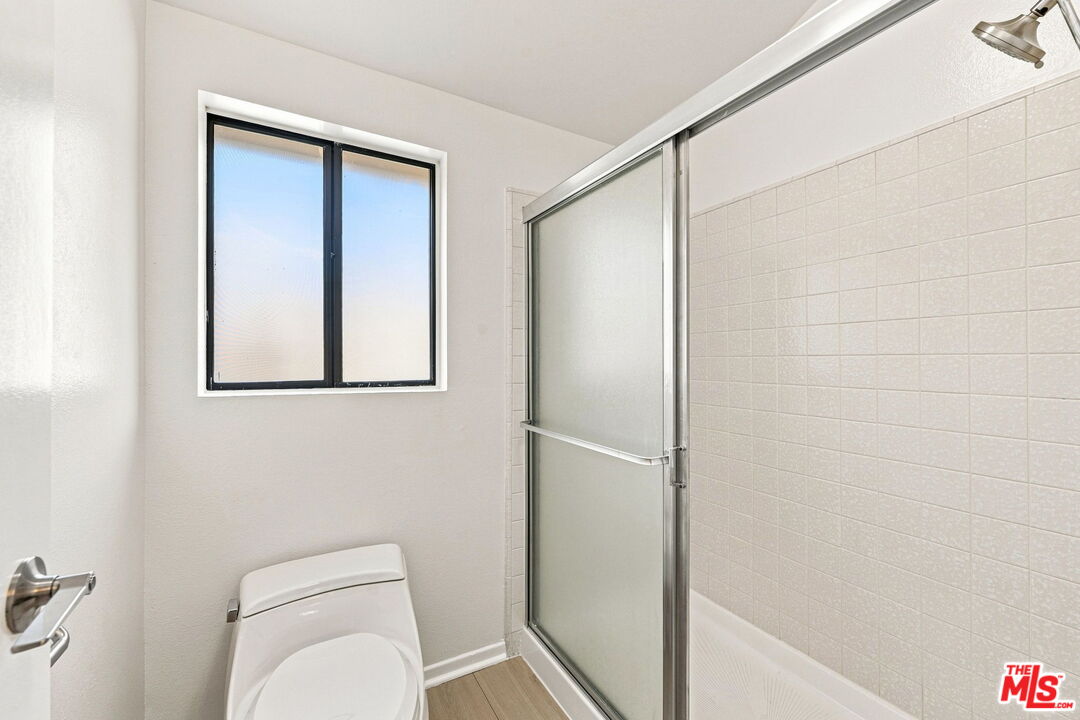 21801 Burbank Blvd Unit: 83