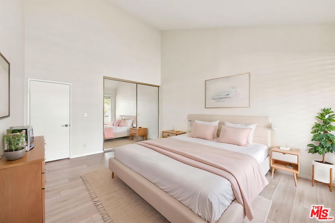 21801 Burbank Blvd Unit: 83