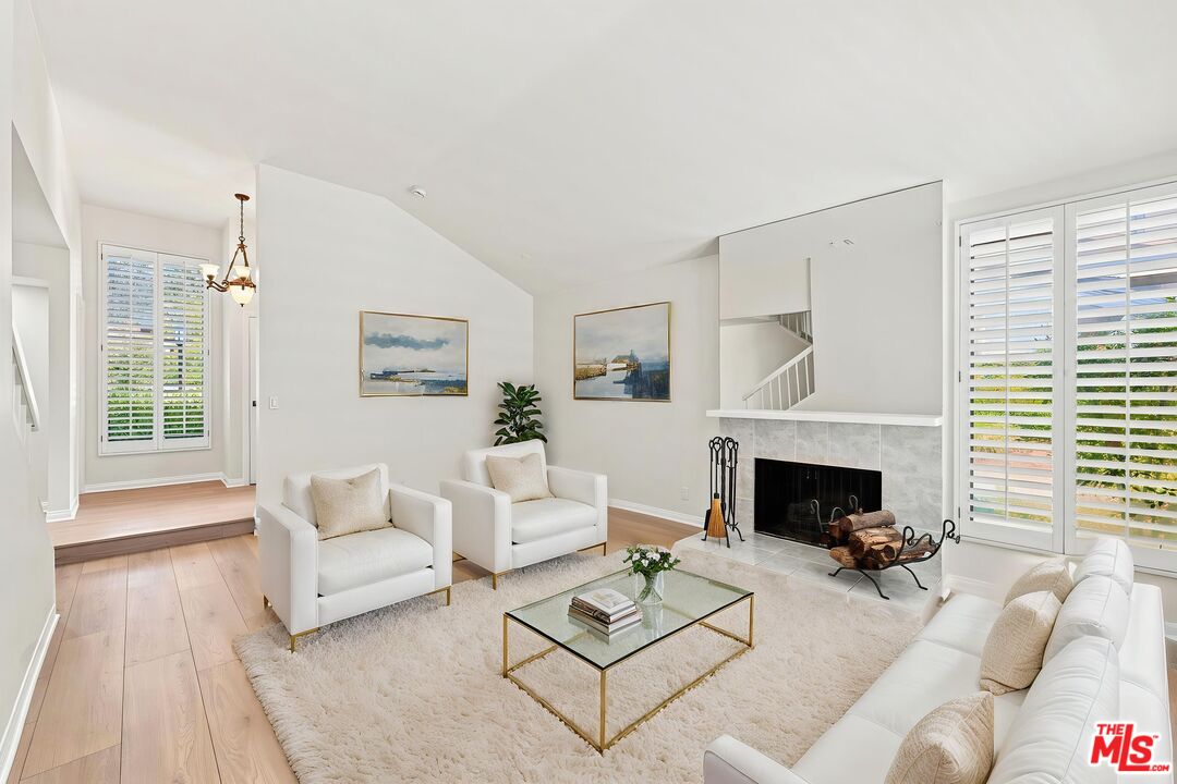 21801 Burbank Blvd Unit: 83