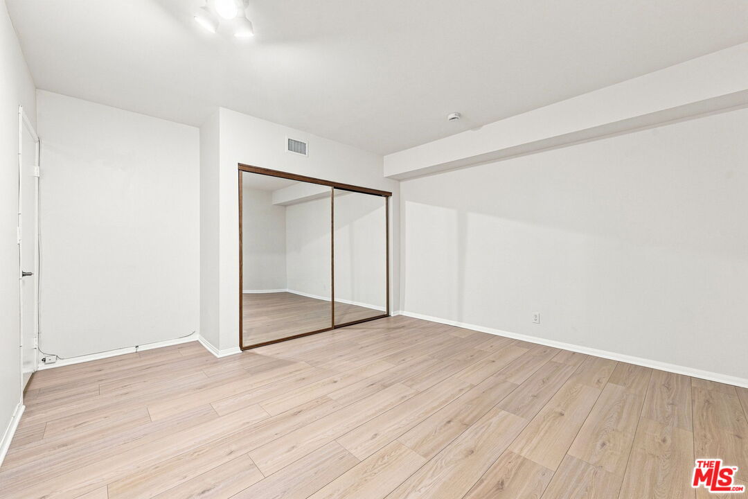 21801 Burbank Blvd Unit: 83