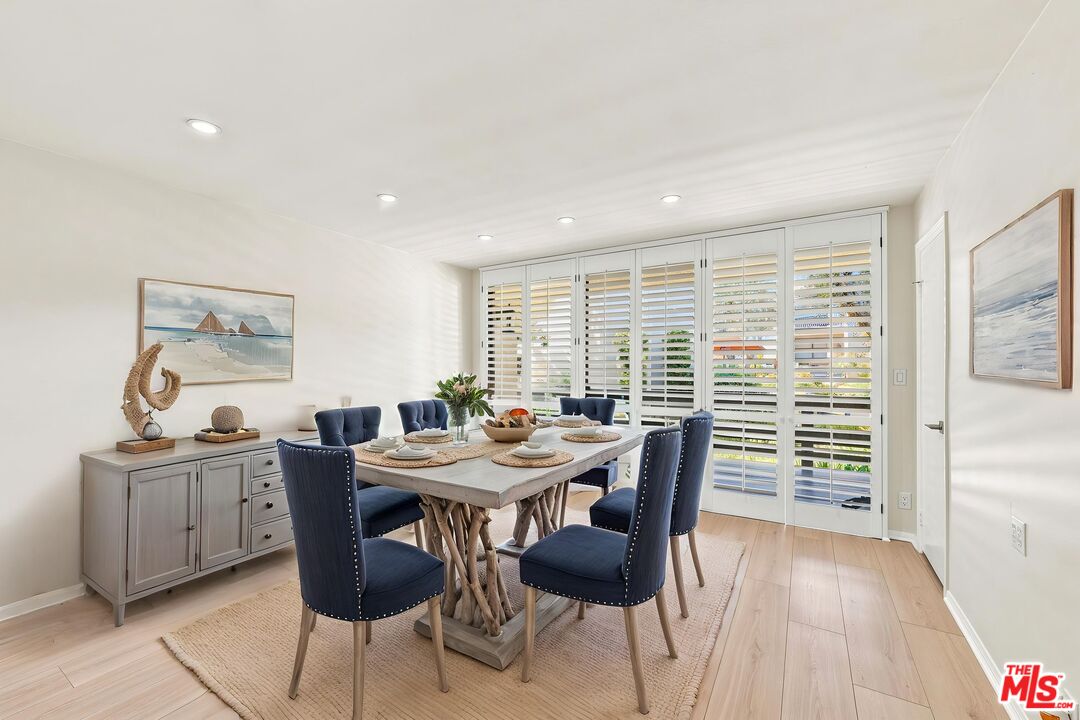 21801 Burbank Blvd Unit: 83
