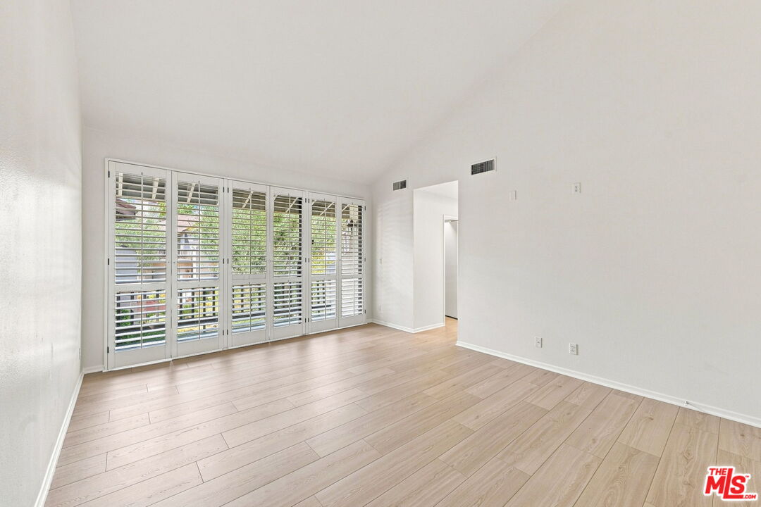 21801 Burbank Blvd Unit: 83