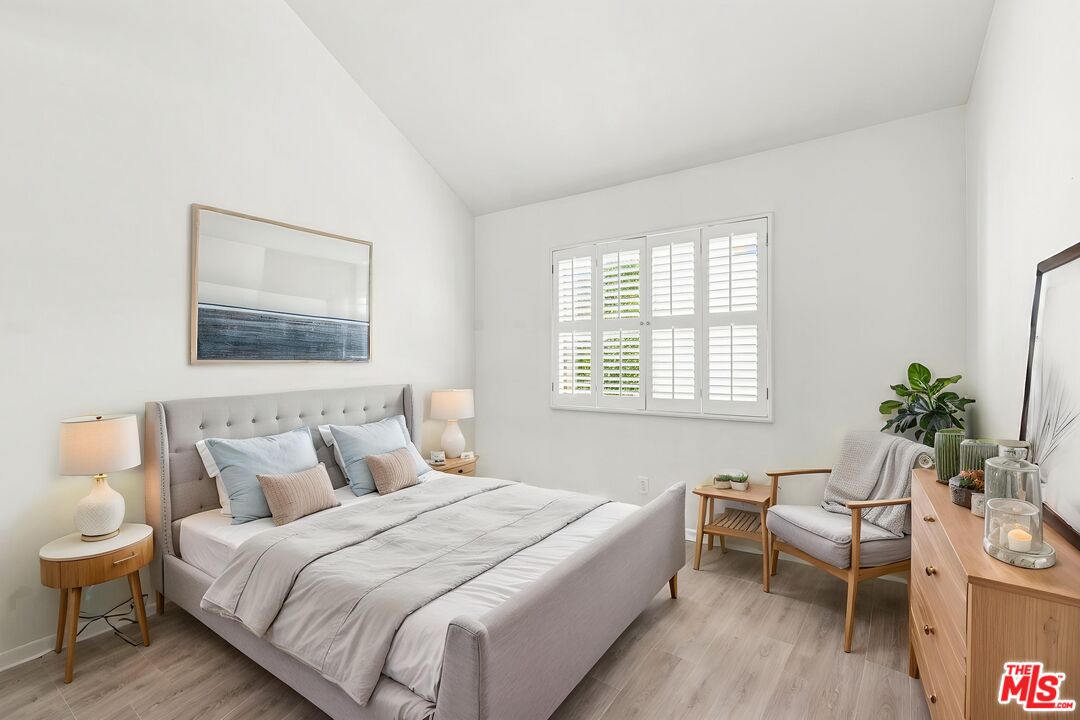 21801 Burbank Blvd Unit: 83