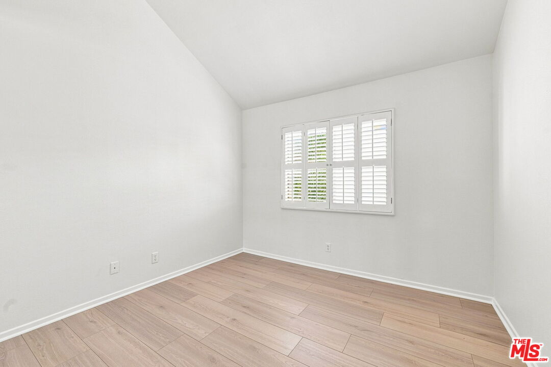 21801 Burbank Blvd Unit: 83