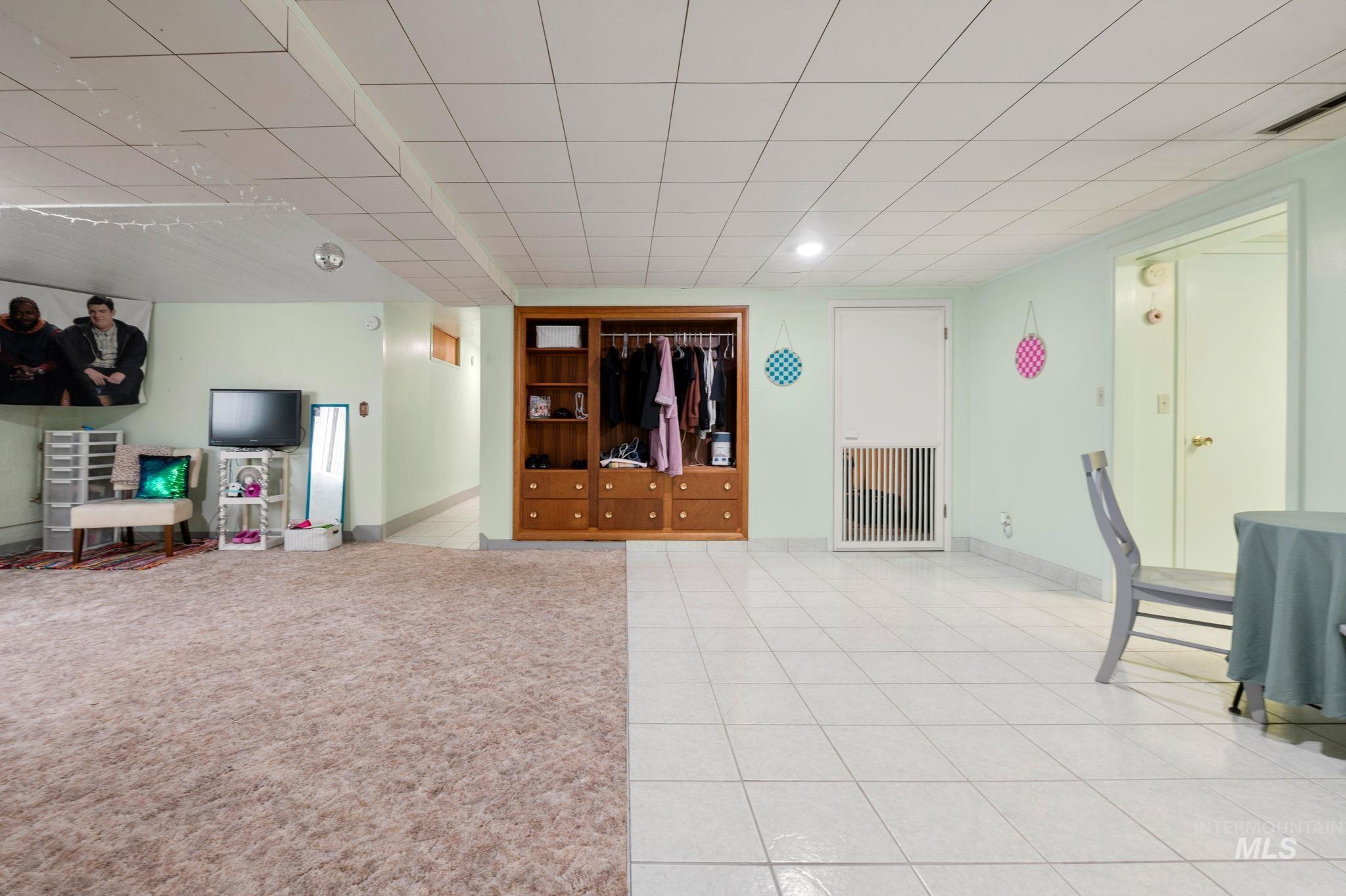 1221 9th Street