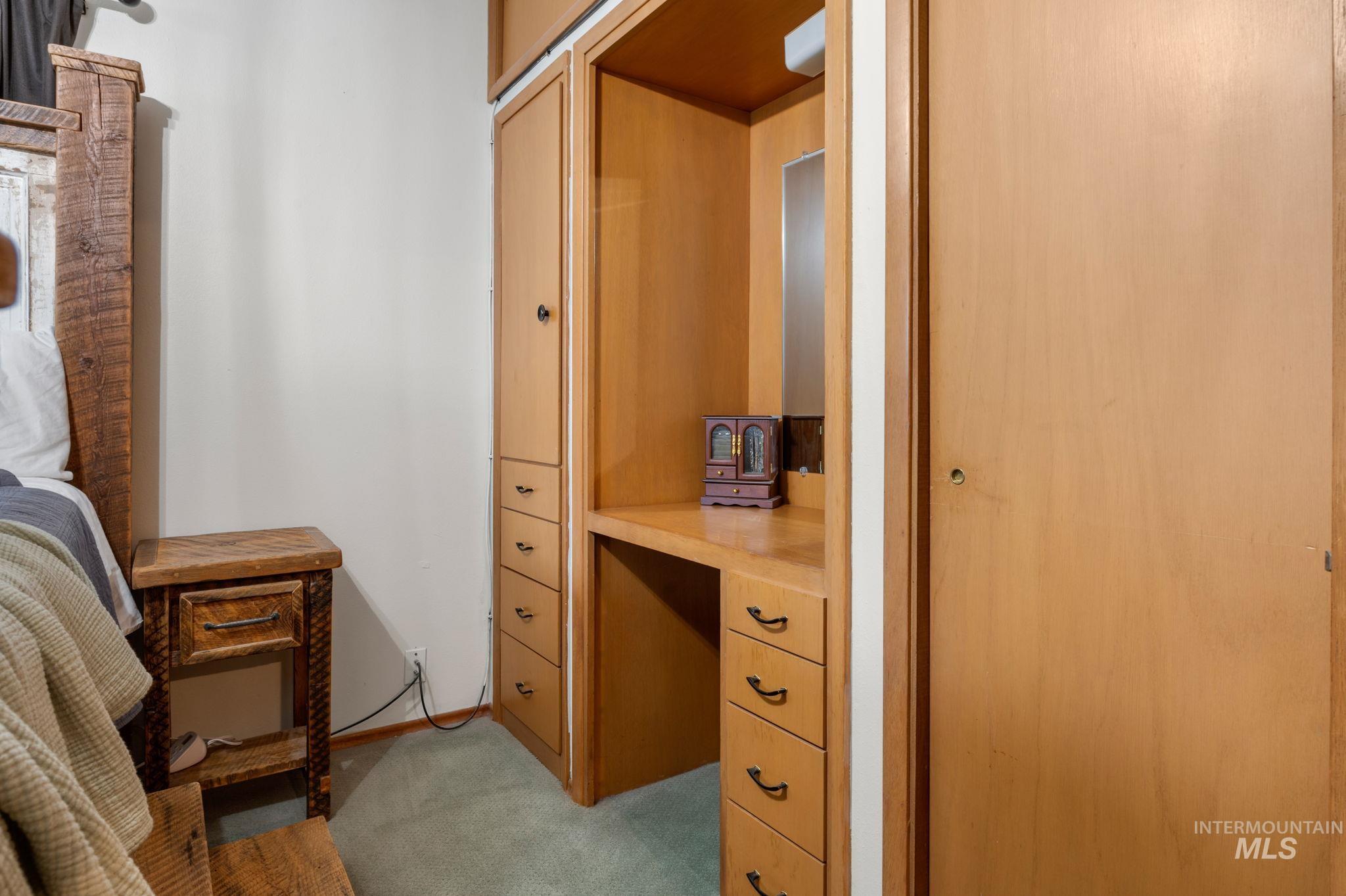 1221 9th Street