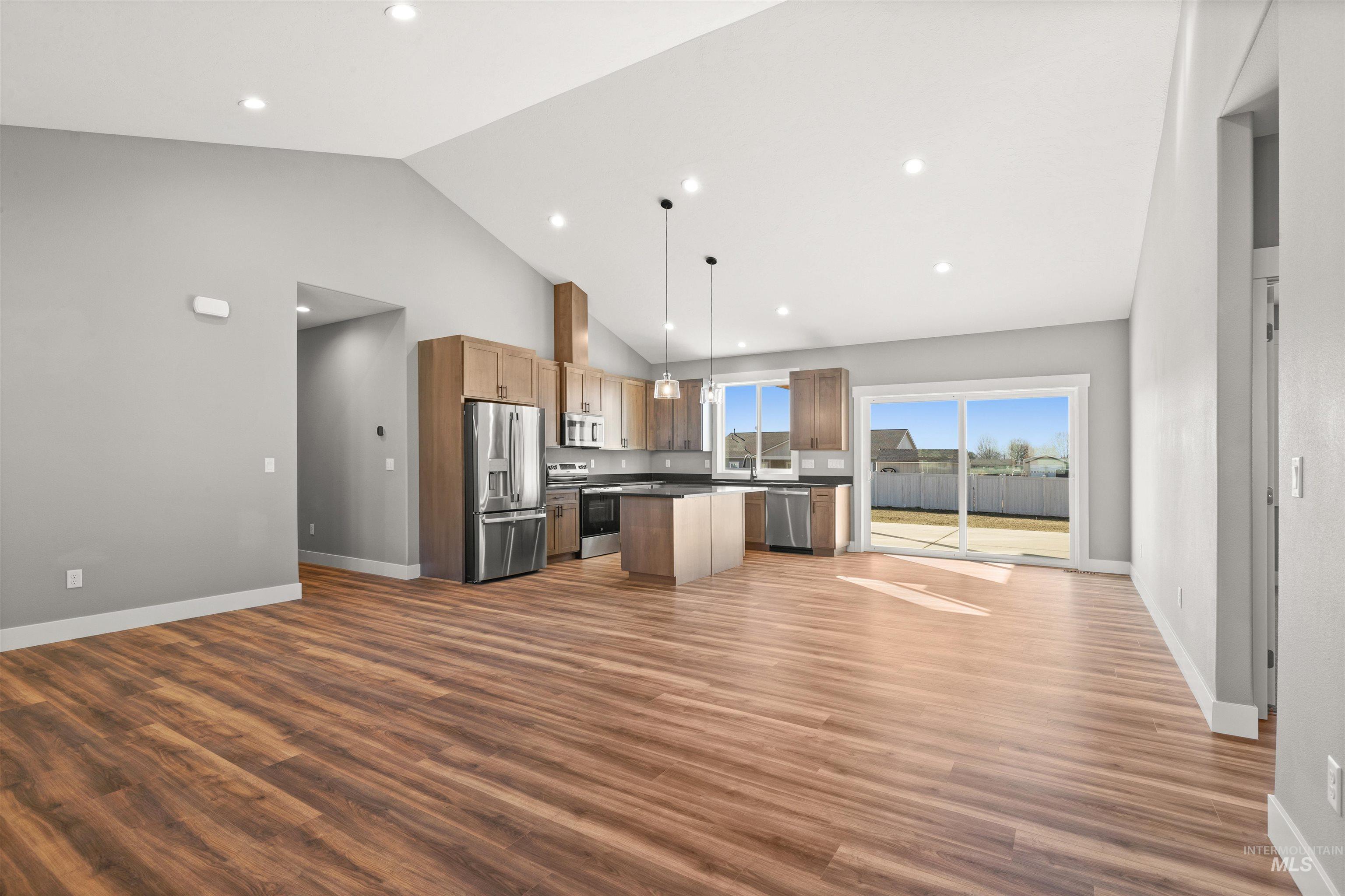 3728 Skyview Drive