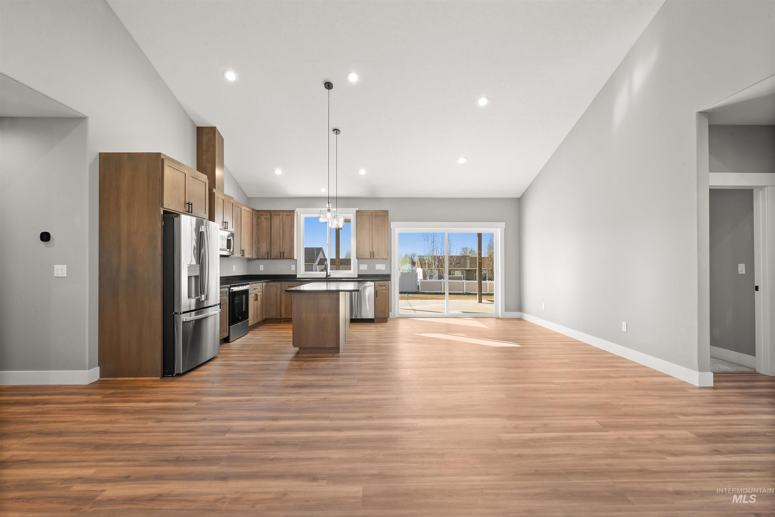 3728 Skyview Drive