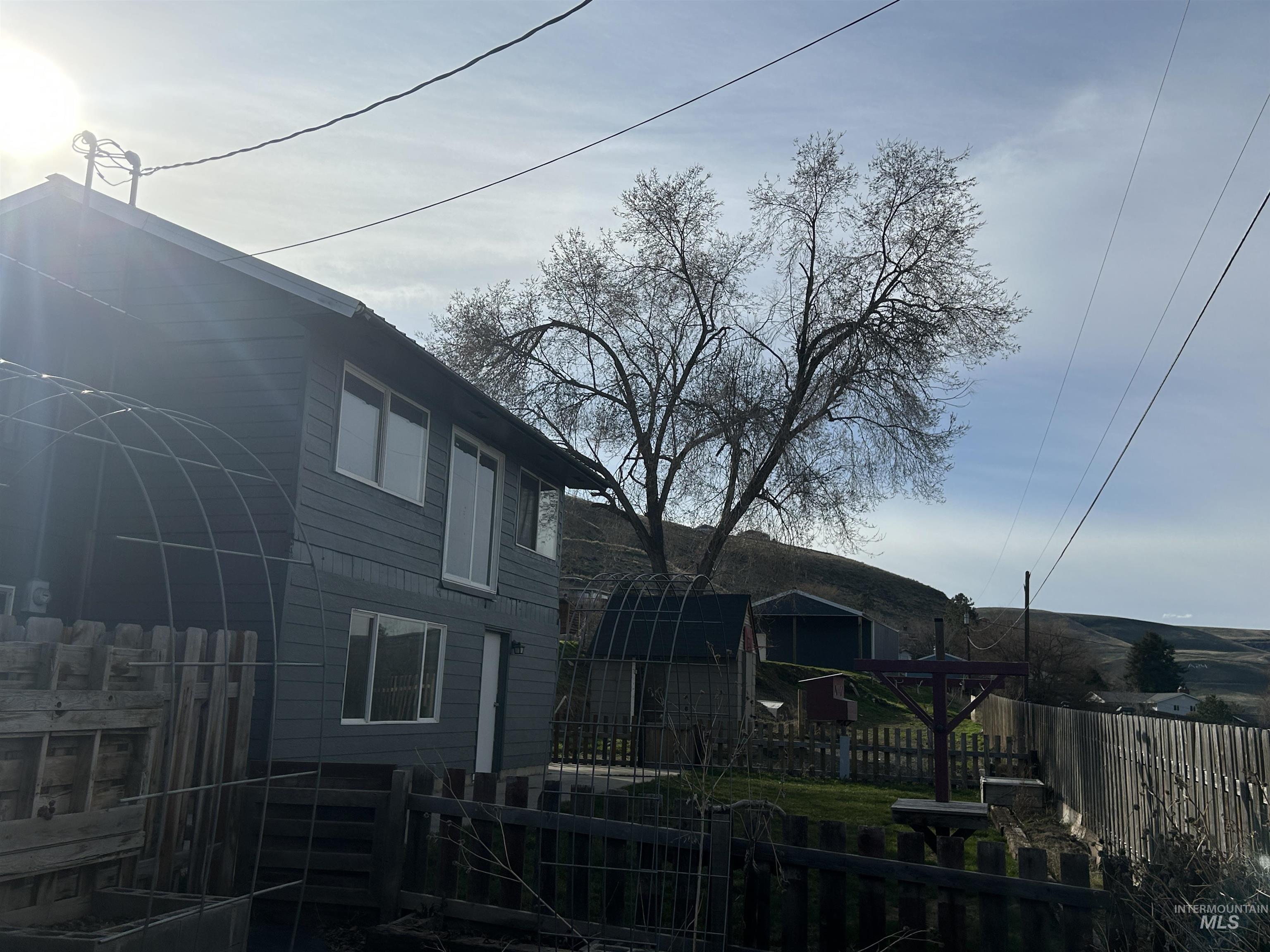 408 Harding St.