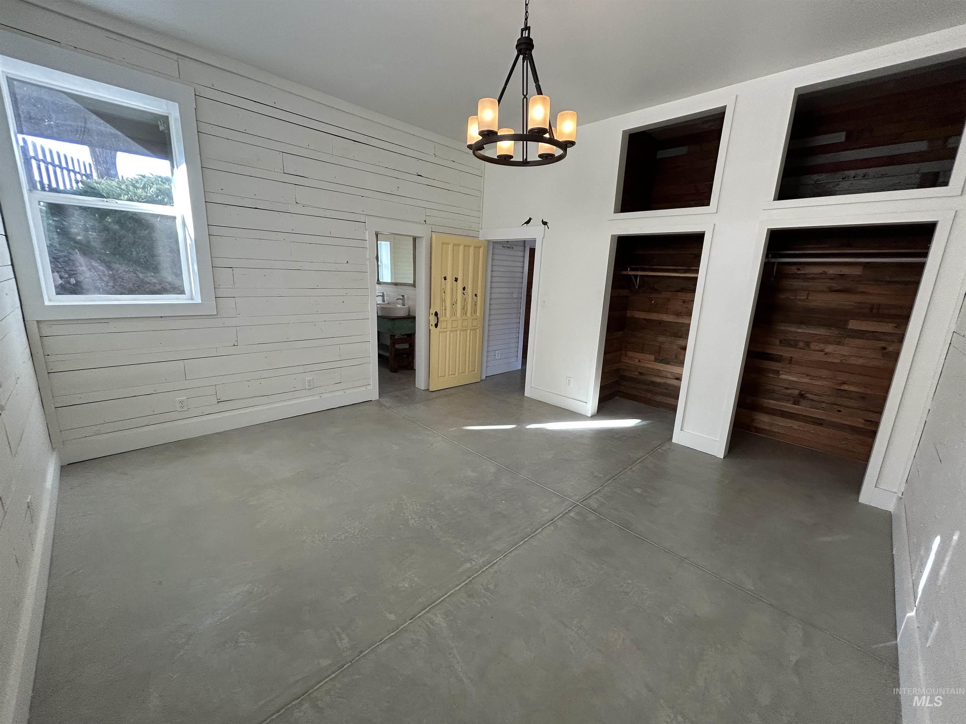 408 Harding St.