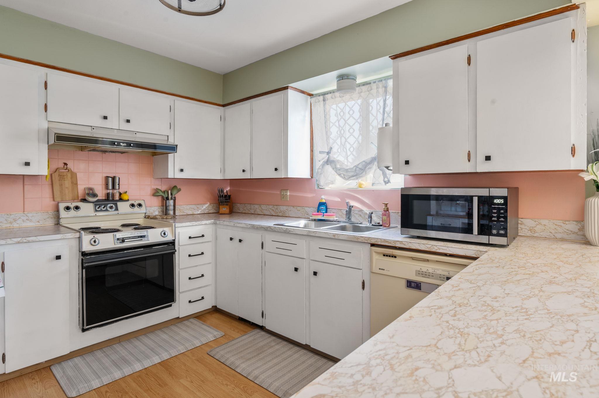 1713 12th Street