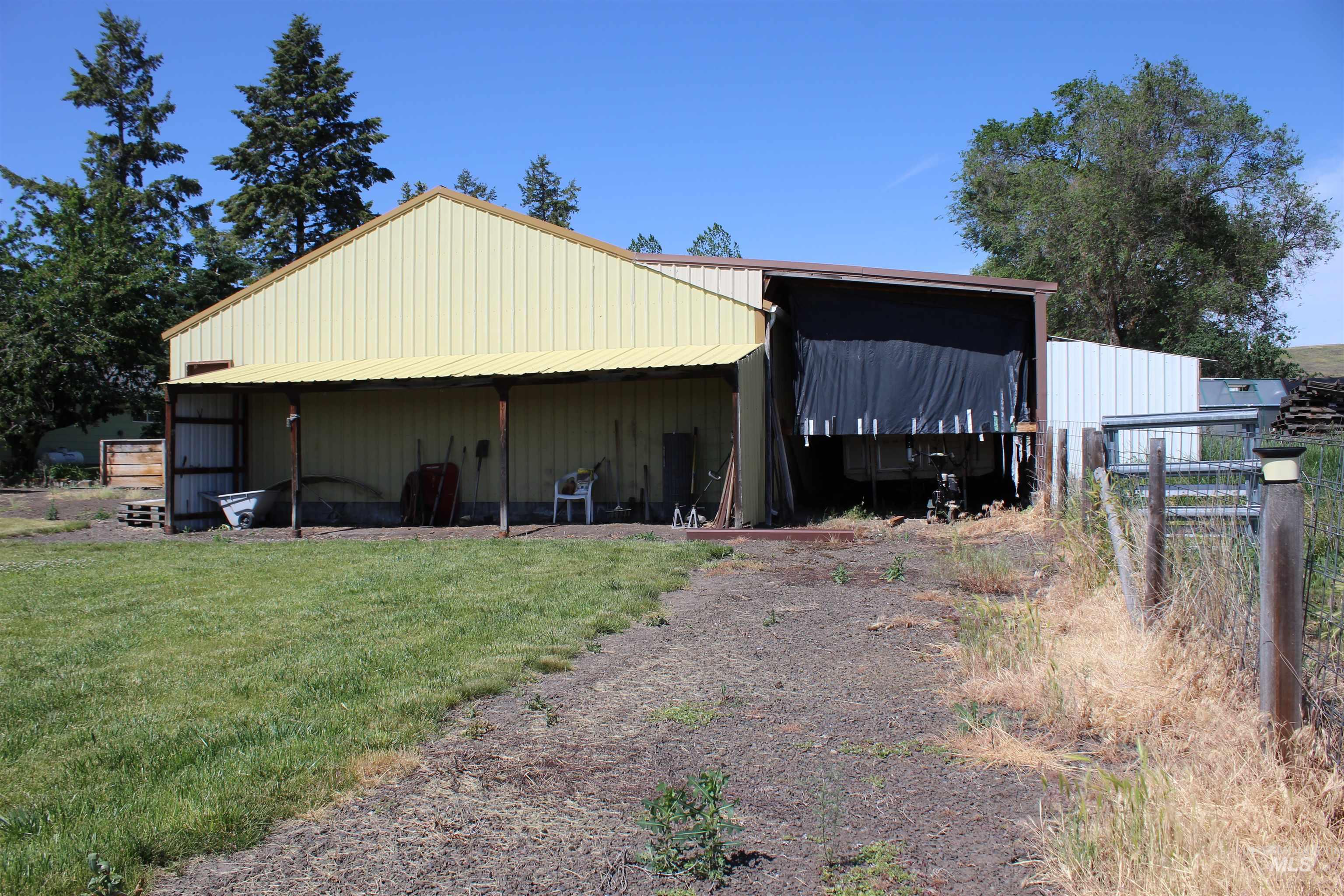 1034 Greencreek Road