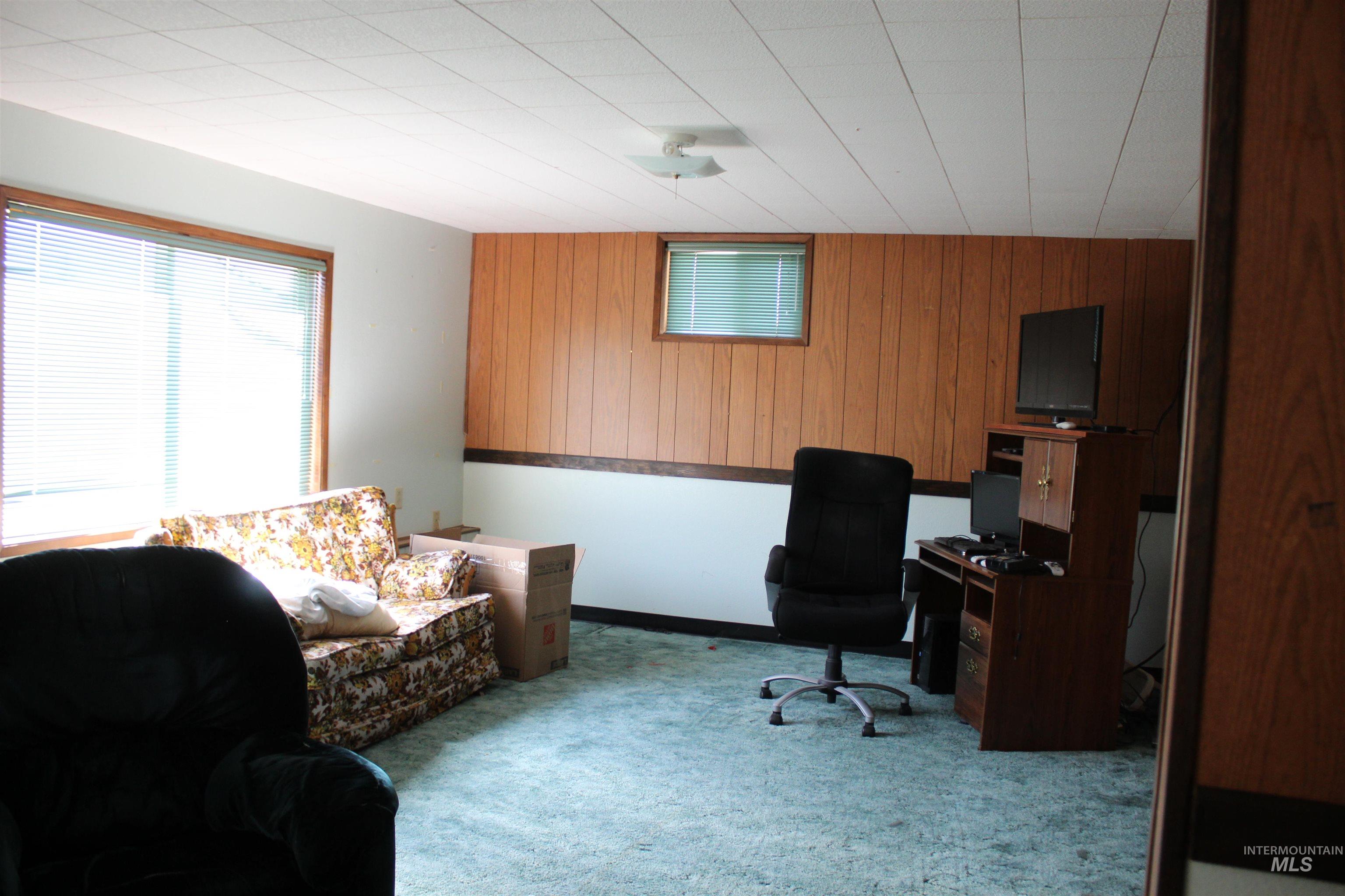 1034 Greencreek Road