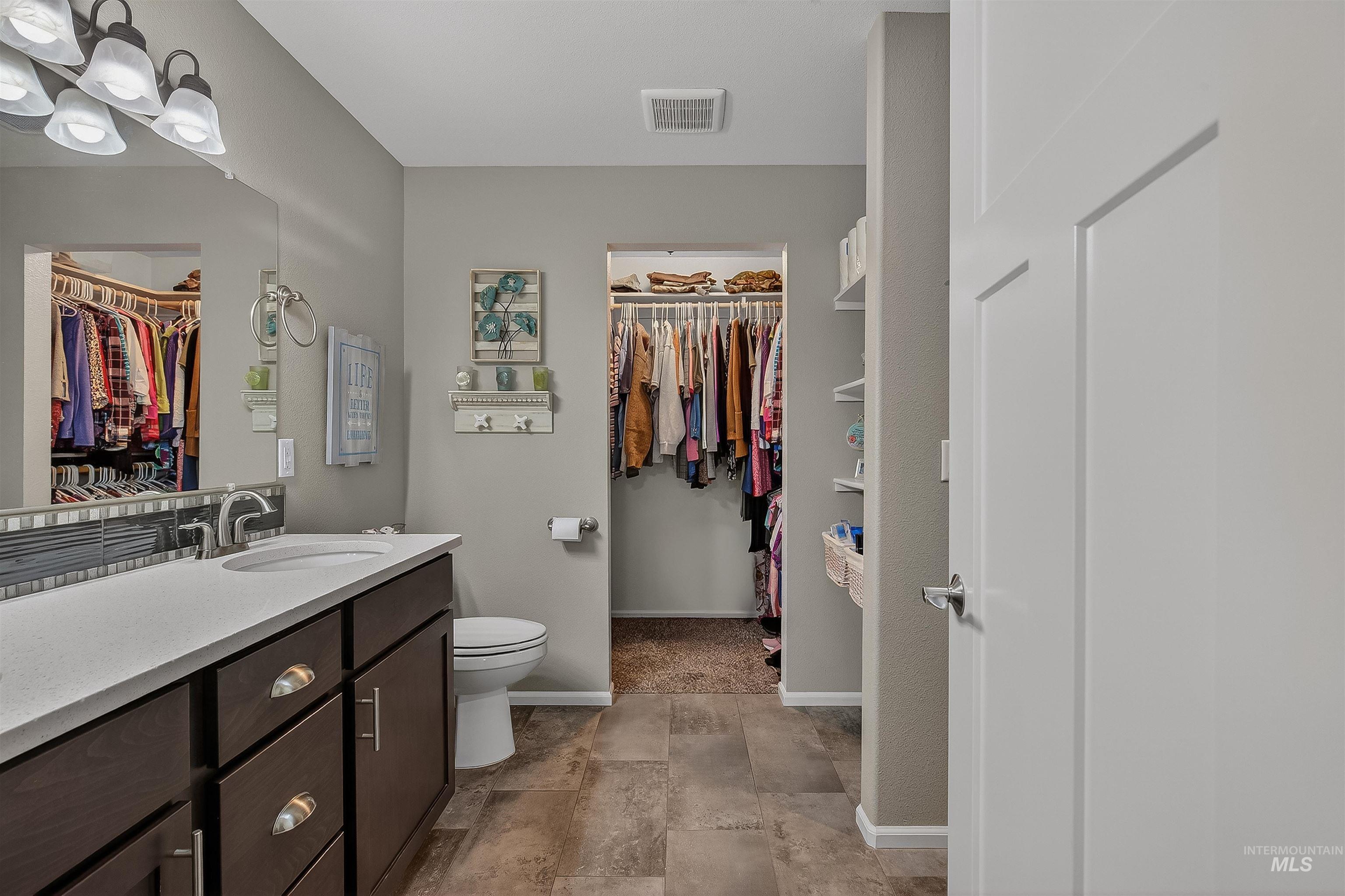 3250 Expedition Way