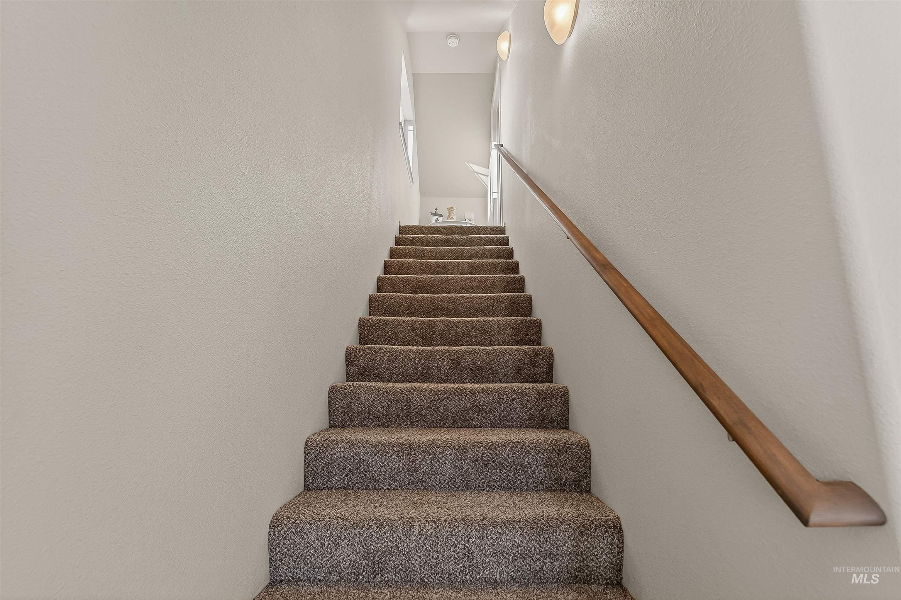 3250 Expedition Way