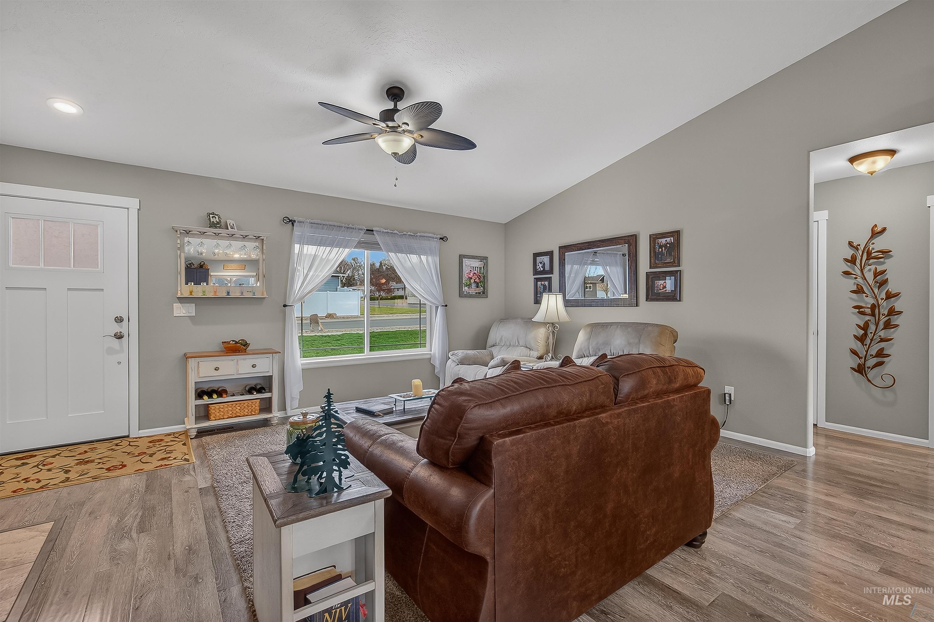 3250 Expedition Way