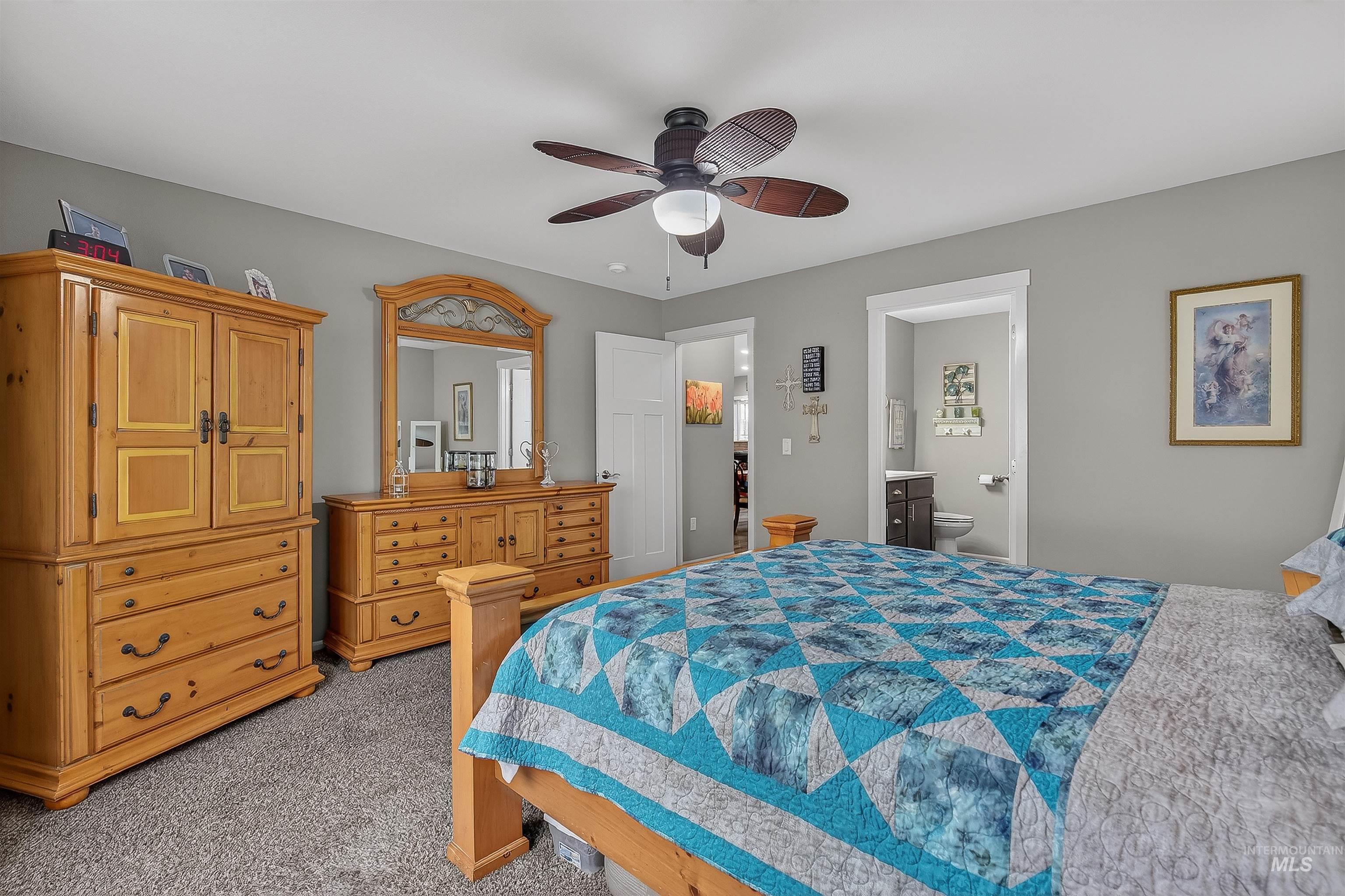 3250 Expedition Way