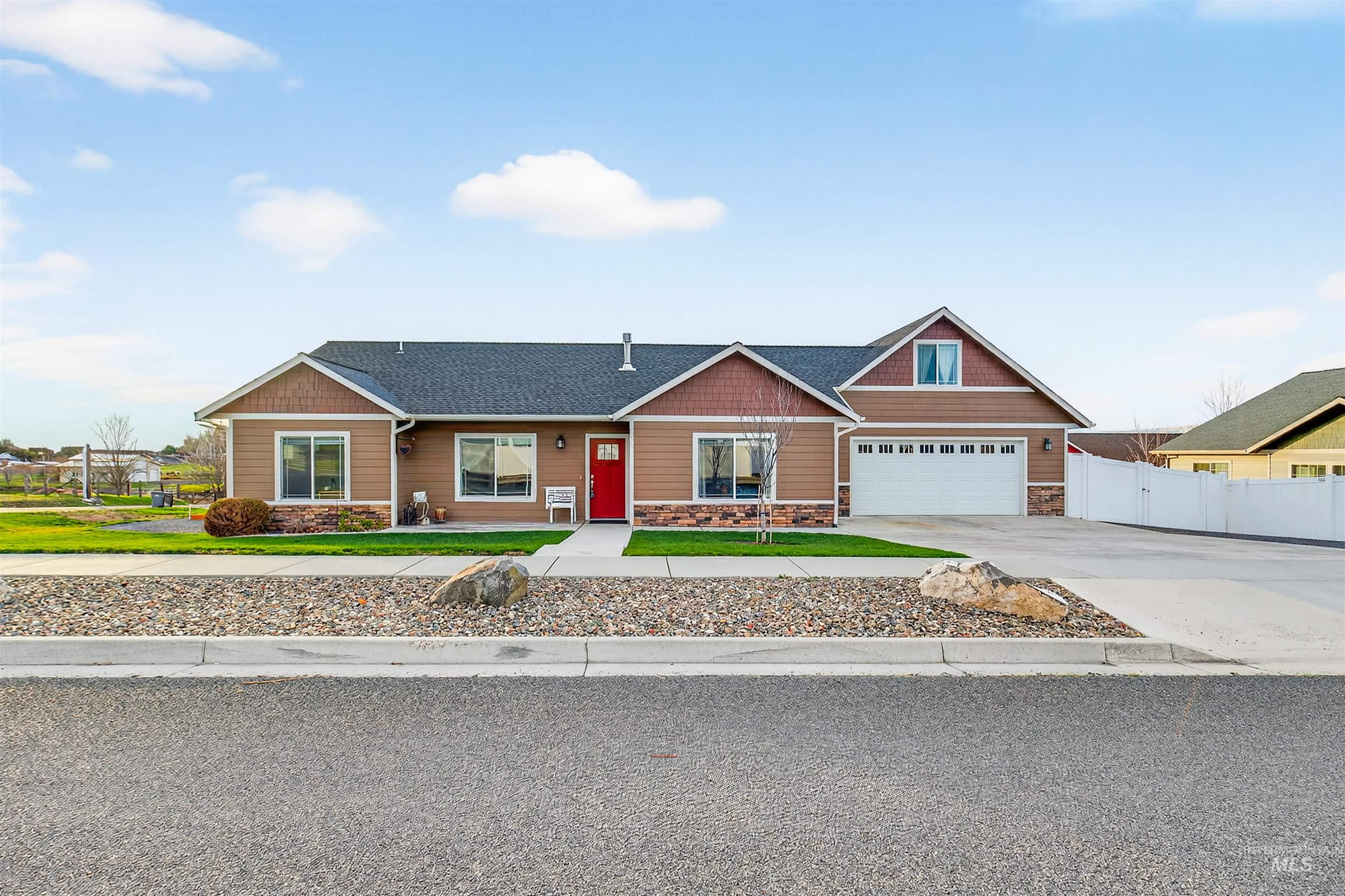 3250 Expedition Way