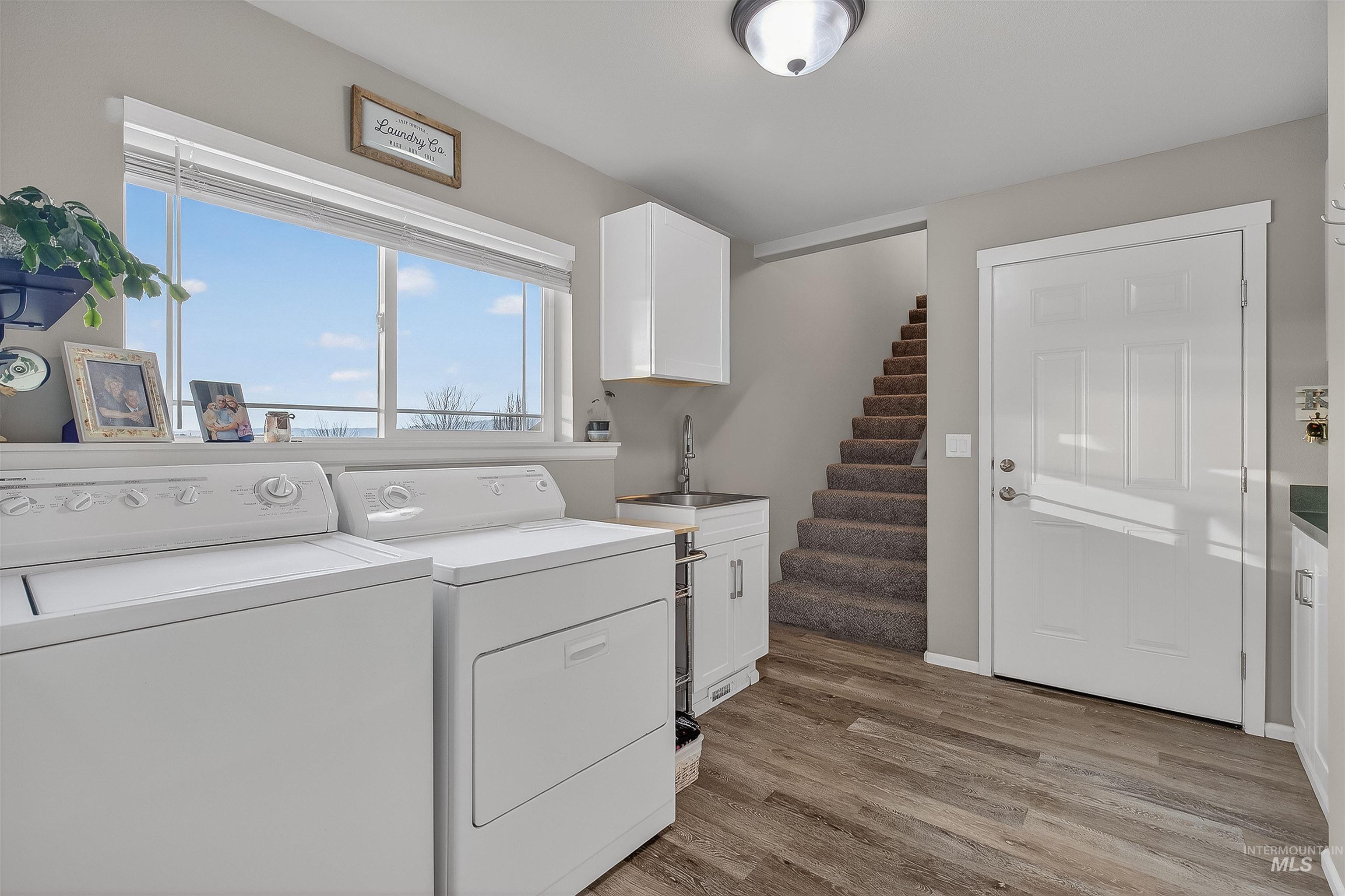 3250 Expedition Way