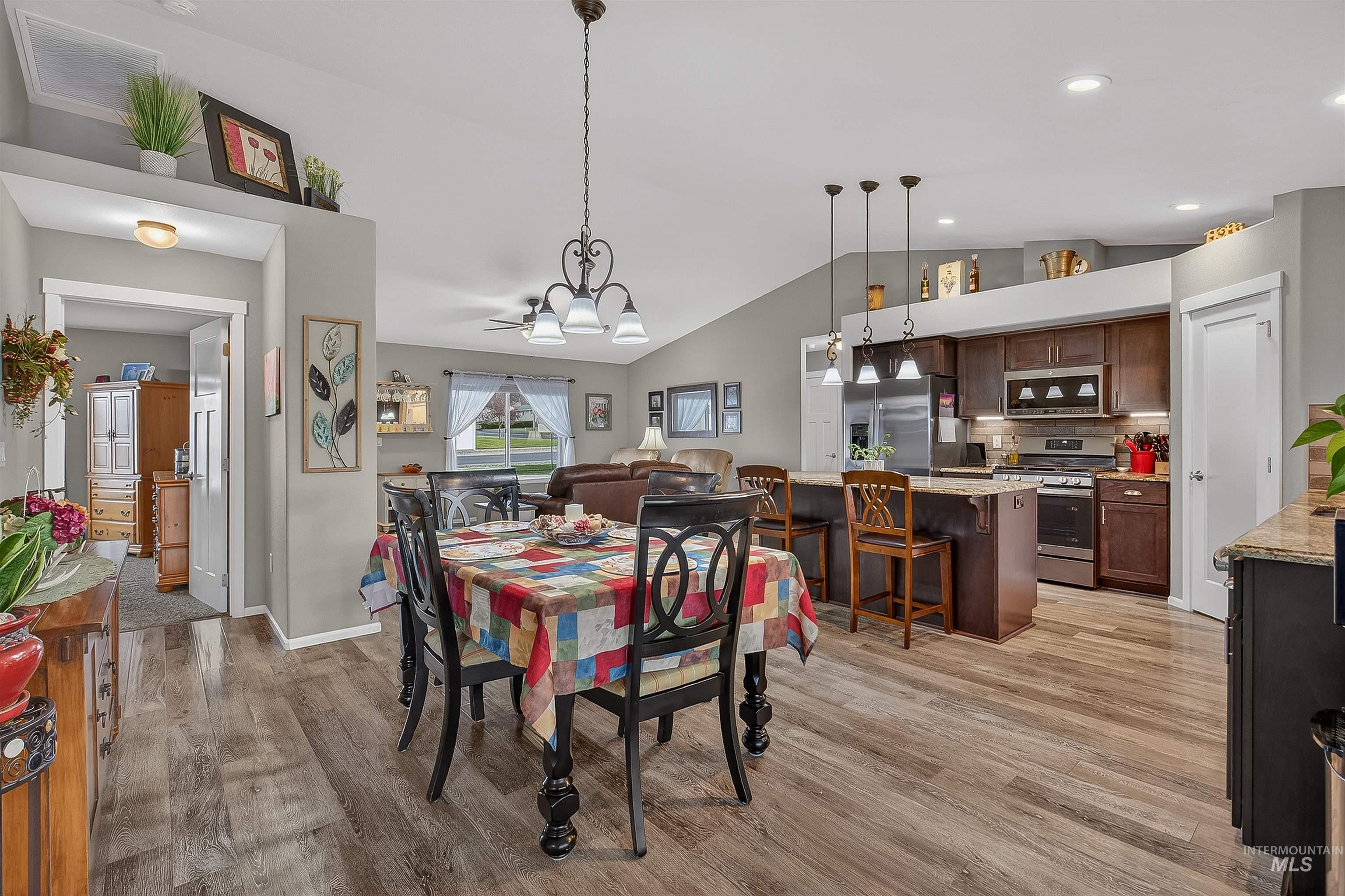 3250 Expedition Way