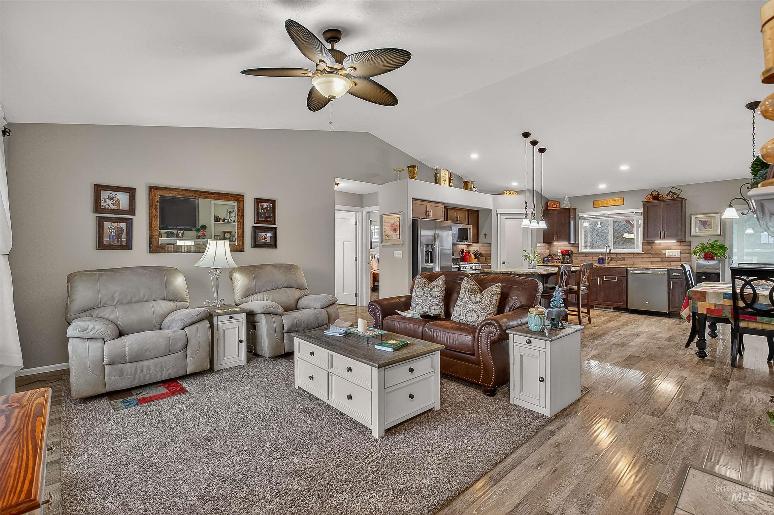3250 Expedition Way