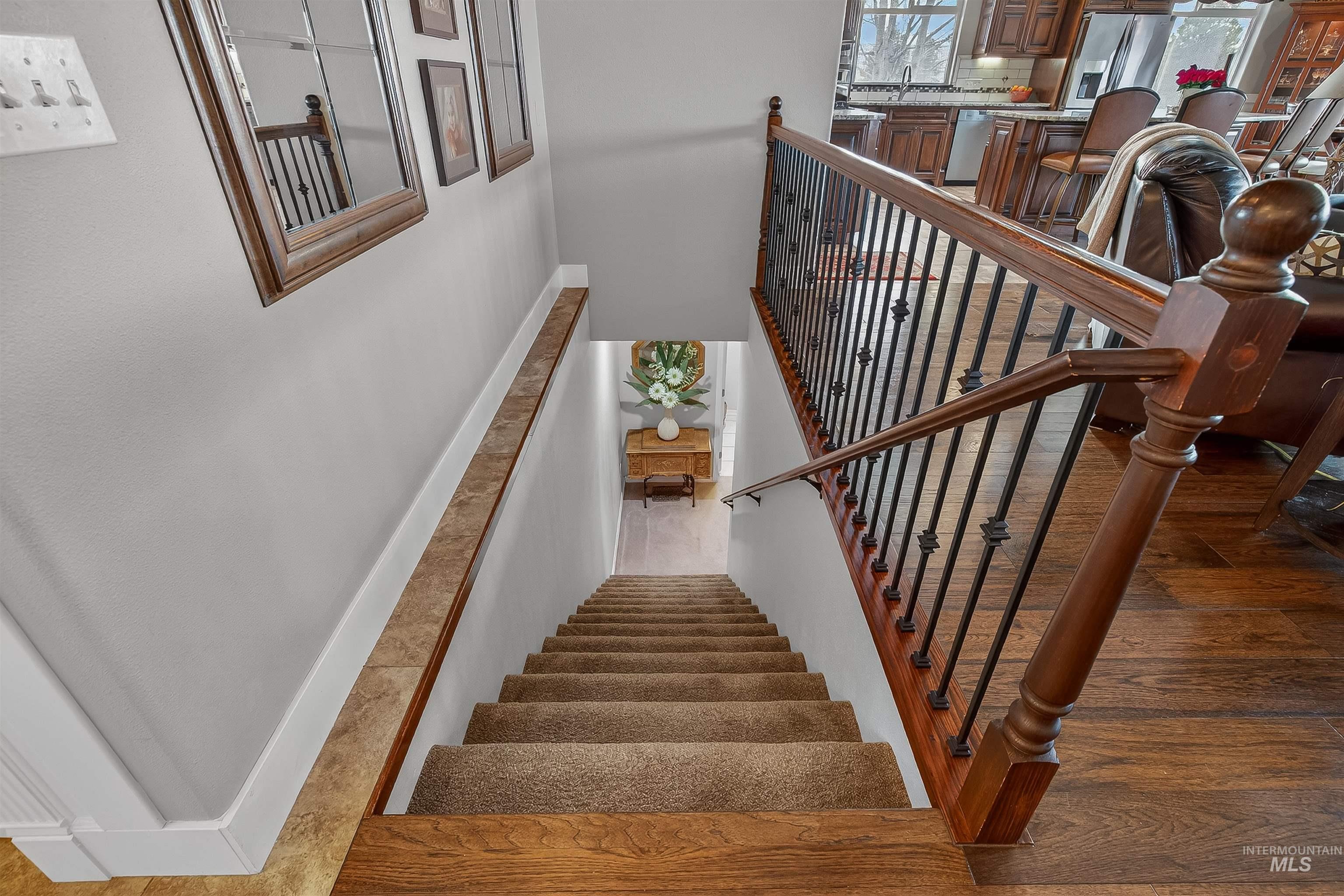 3978 Foothill Dr