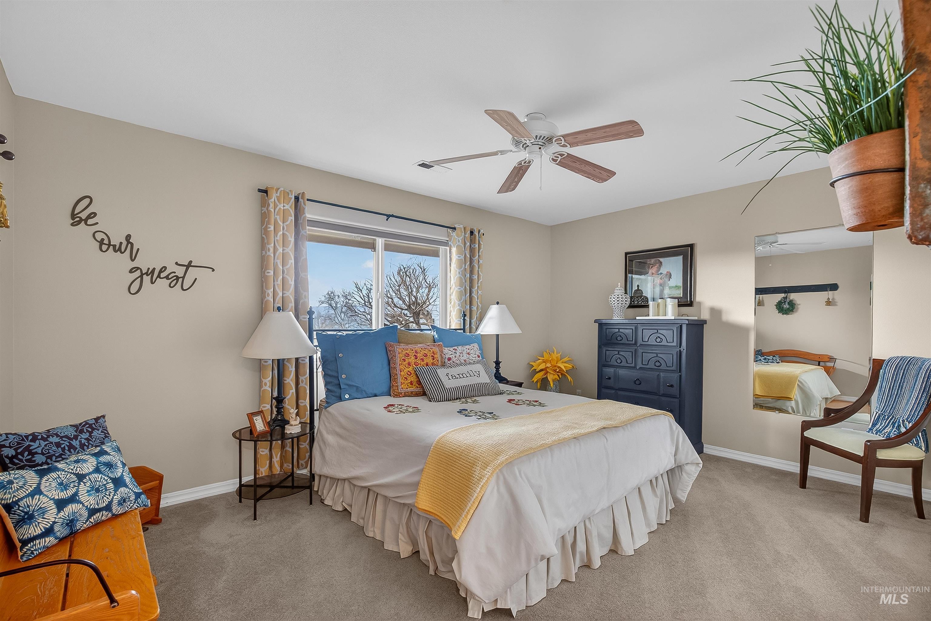 3978 Foothill Dr
