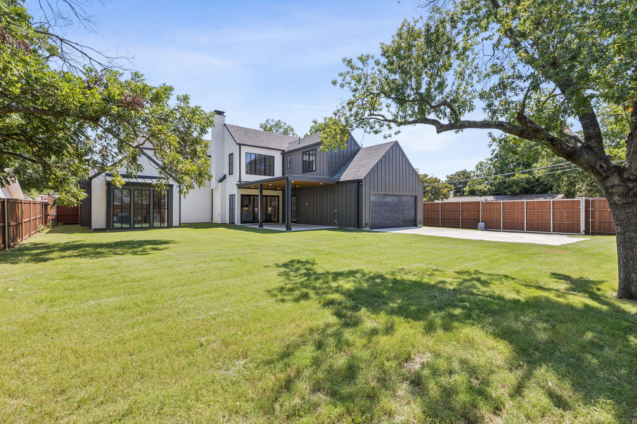 3207 Whitehall Drive